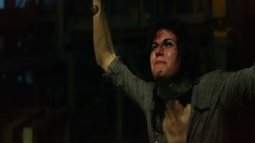 Texas Chainsaw (2013) Scene