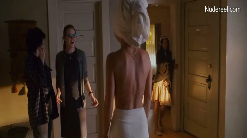 Anna Faris in The House Bunny (2008) Scene