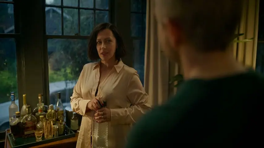 Jenna Ortega, Gideon Adlon, Dagmara Dominczyk in Miller's Girl (2024) Scene