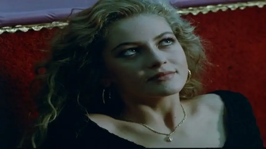 Top Model (1988) Scene