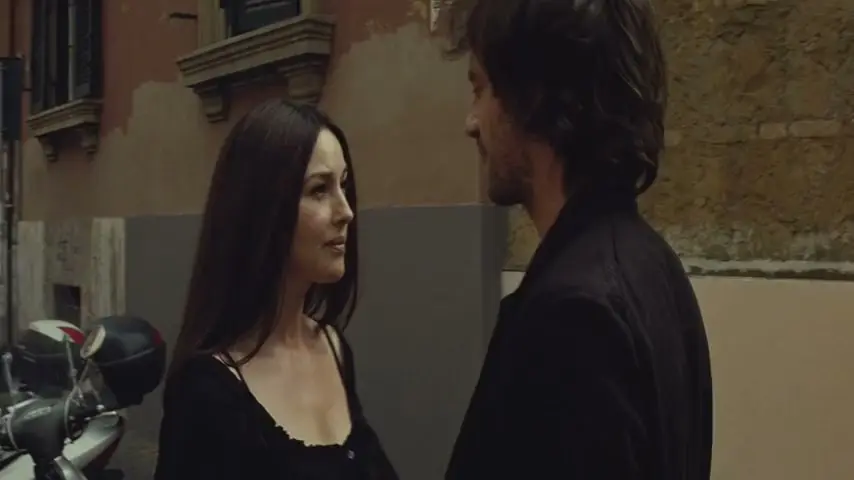 A Burning Hot Summer (2011) Scene
