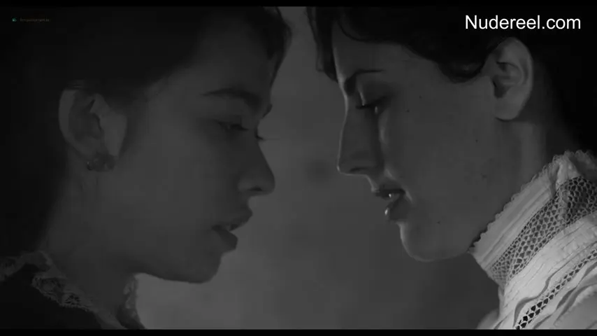 Natalia de Molina, Greta Fernández in Elisa y Marcela (2019) Scene