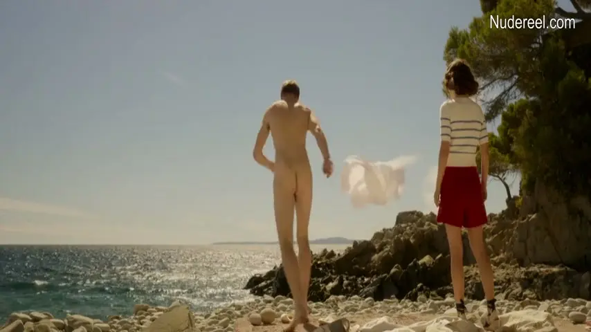 Planetarium (2016) Scene
