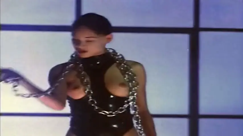 Neith Hunter, Jennifer Burton, Sue Kiel in Red Shoe Diaries – How I Met My Husband (1992) S01E13 Scene