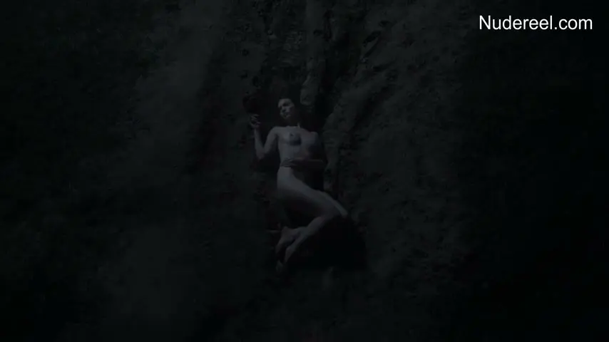Sophia Savage, Molly Koch in Total Moon (2015)