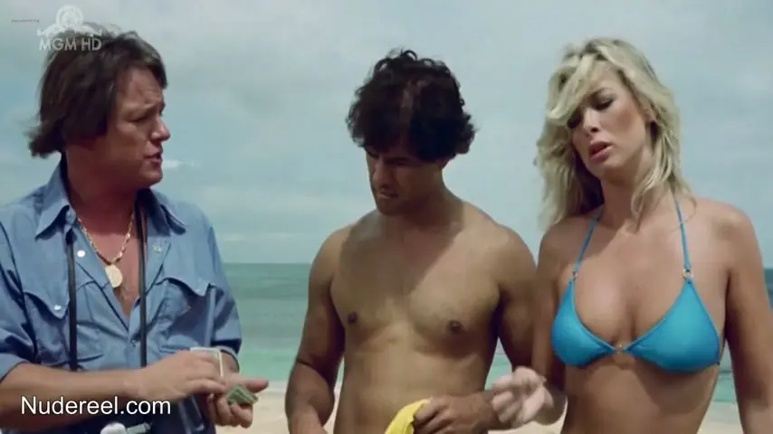 Seven (1979) Scene
