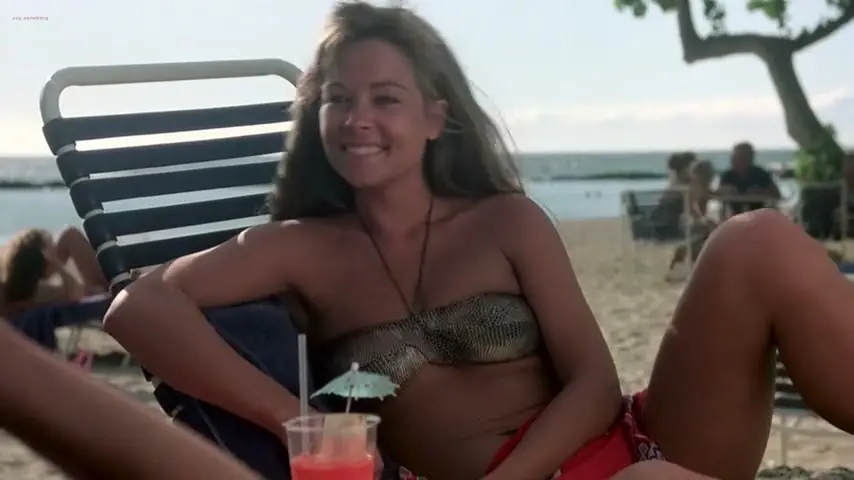 Theresa Russell, Debra Winger in Black Widow (1987) Scene