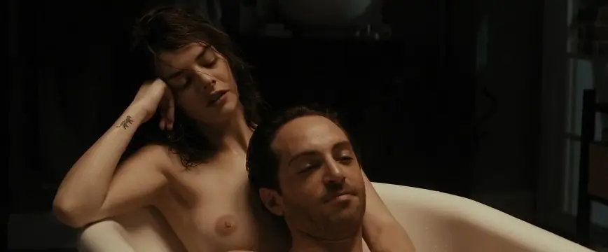 Samara Weaving & Carly Chaikin Nude Scene in Last Moment of Clarity (2020) thumb